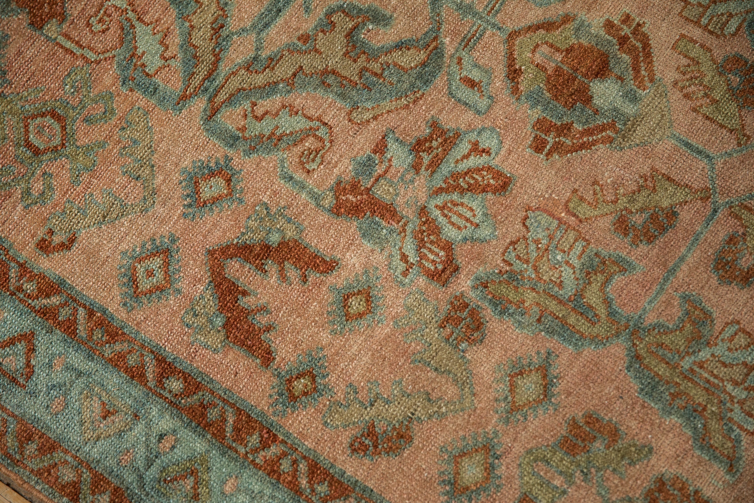 Lilihan/Rug