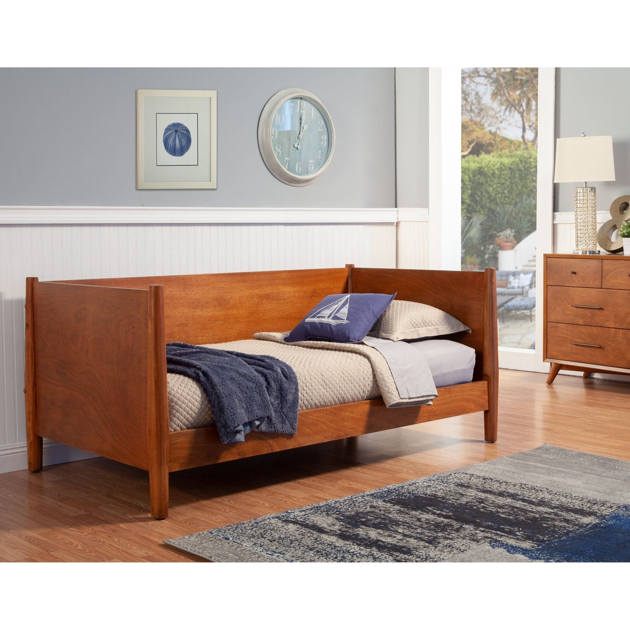 Flynn/Bed