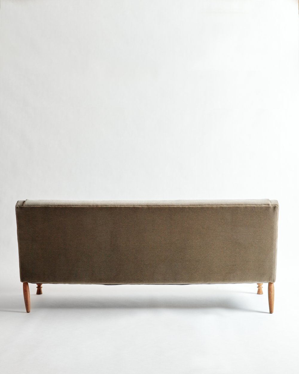 Scalloped/Sofa