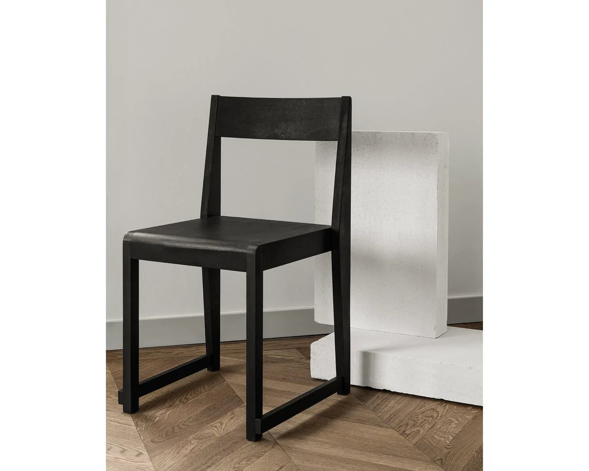 chair / N°01 - ARCHDEKOR™ LLC